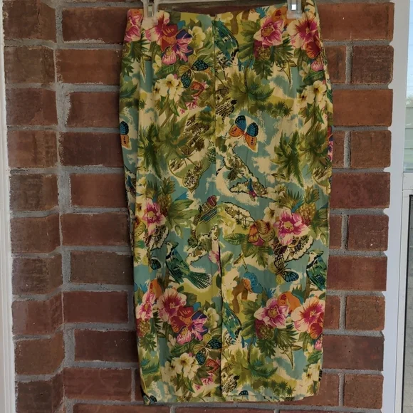 Dolce Apparel Beaded Skirt Petite Medium - Picture 2 of 7